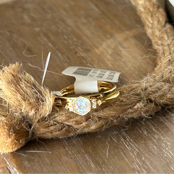 Anthropologie Hexagonal Crystal Ring Set✨ - Picture 2 of 11